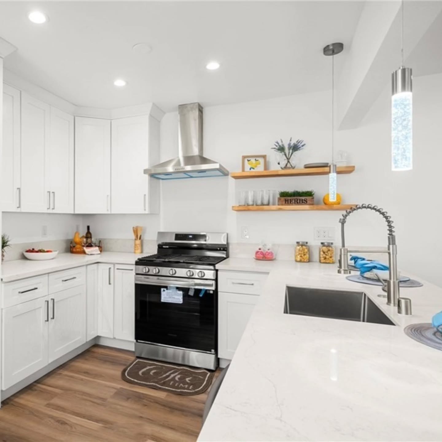 Van Ness Project finish work